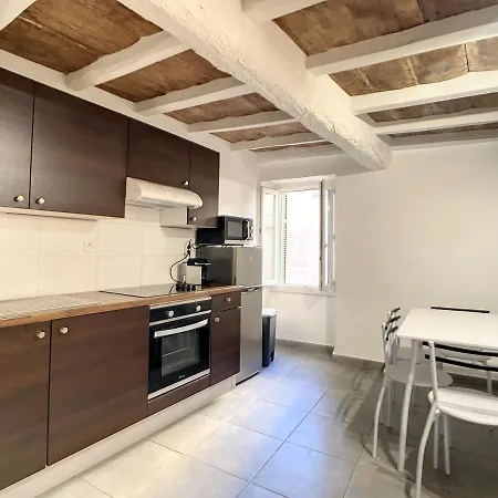 Charmant Studio En Pleine Ville Apartment *